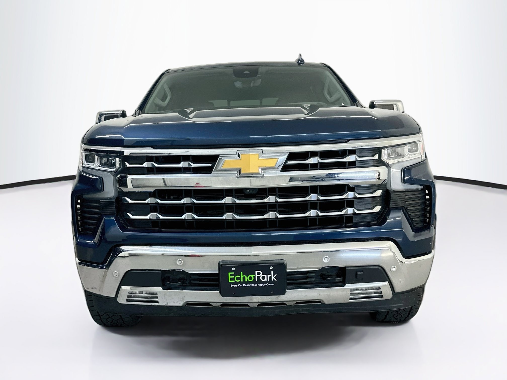 Used 2023 Chevrolet Silverado 1500 LTZ w/ LTZ Premium Package AWD/4WD image 2