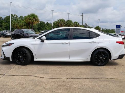Used 2026 Toyota Camry SE w/ Convenience Package FWD image 25