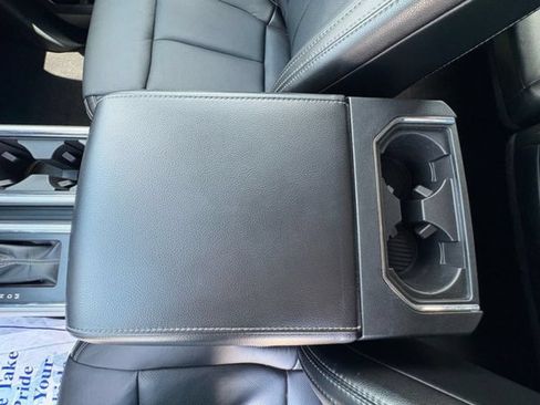 Used 2019 Ford F150 Lariat w/ Equipment Group 501A Mid AWD/4WD image 22