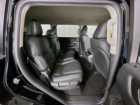 New 2026 Nissan Armada SV image 34