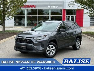 Used 2021 Toyota RAV4 LE image 1