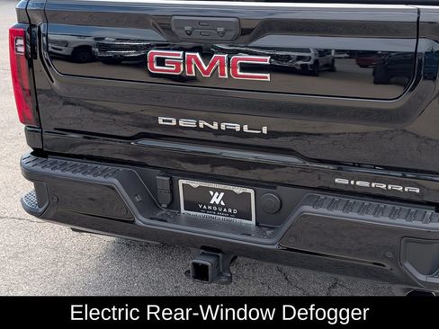Used 2026 GMC Sierra 3500 Denali w/ Denali Reserve Package AWD/4WD image 9