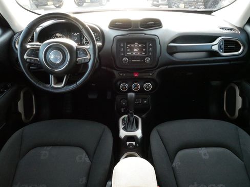 Used 2017 Jeep Renegade Latitude w/ Cold Weather Group AWD/4WD image 10
