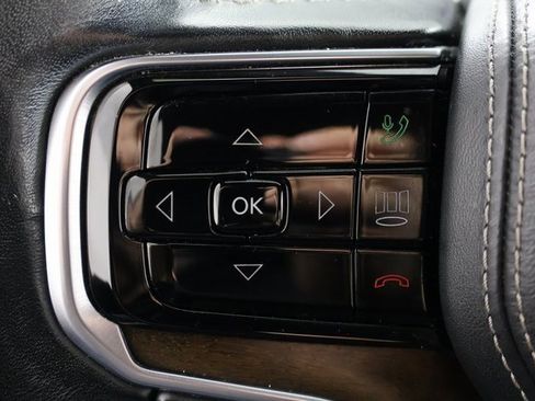 Used 2023 Jeep Grand Wagoneer Series II w/ Premium Group II image 11