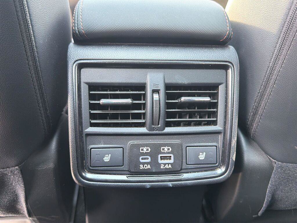 Used 2025 Subaru Forester Touring w/ Popular Package - Touring AWD/4WD image 13
