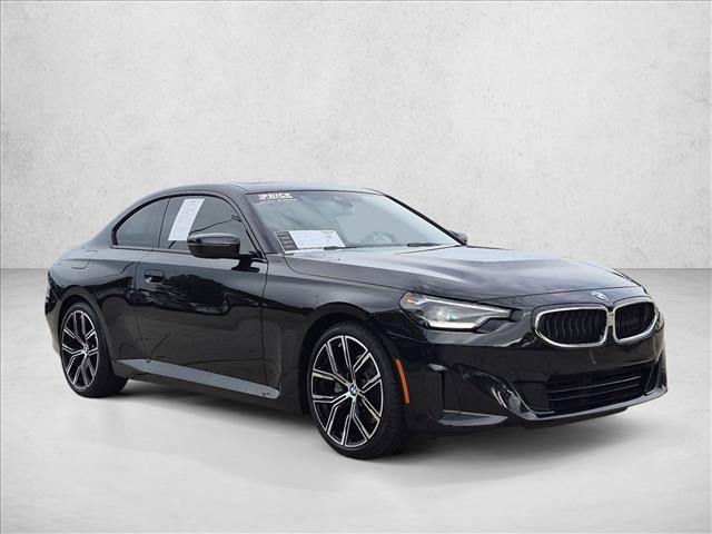 Used 2024 BMW 230i Coupe w/ Convenience Package RWD image 3