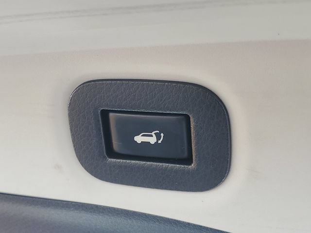 Used 2017 Nissan Rogue SL AWD/4WD image 9