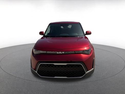 Used 2025 Kia Soul LX w/ LX Technology Package FWD image 3