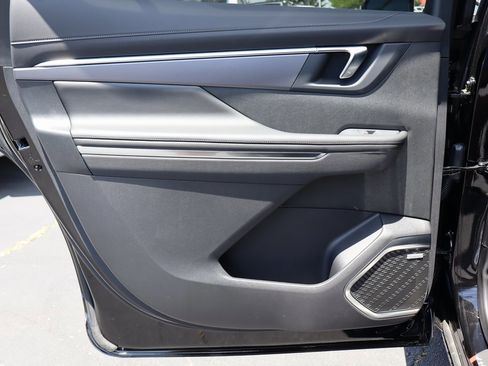 New 2025 Buick Enclave Sport Touring w/ Super Cruise Package image 15