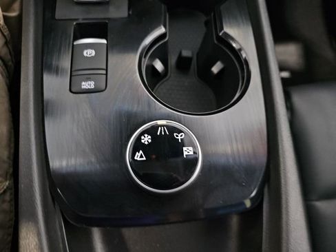 Certified 2023 Nissan Rogue SV w/ SV Premium B Package image 16