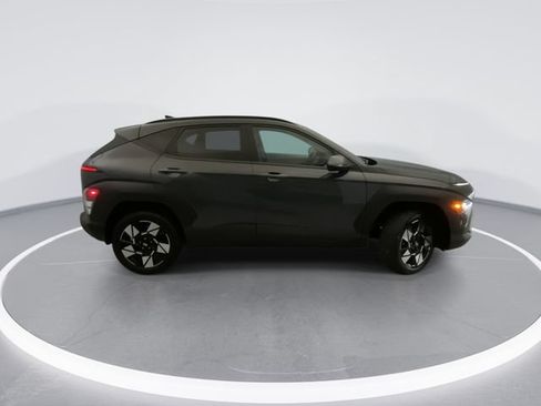 Used 2024 Hyundai Kona SEL AWD/4WD image 7