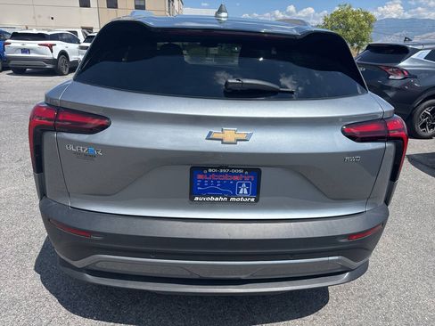 Used 2024 Chevrolet Blazer EV LT AWD/4WD image 16