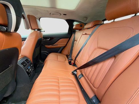 Used 2018 Jaguar F-PACE Portfolio image 21