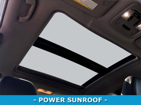 Used 2017 Chevrolet Malibu Premier w/ Premier Sun and Wheel Package FWD image 27
