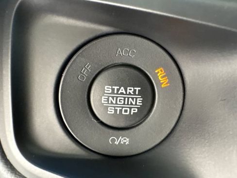 Used 2026 Jeep Wrangler Unlimited Sahara AWD/4WD image 29