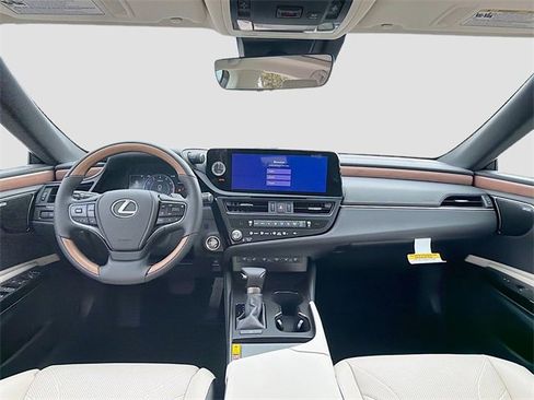 New 2025 Lexus ES 350 Ultra Luxury image 16