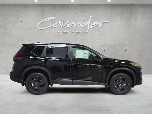 New 2026 Nissan Rogue SV FWD image 17