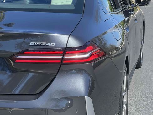 Used 2024 BMW i5 eDrive40i RWD image 69
