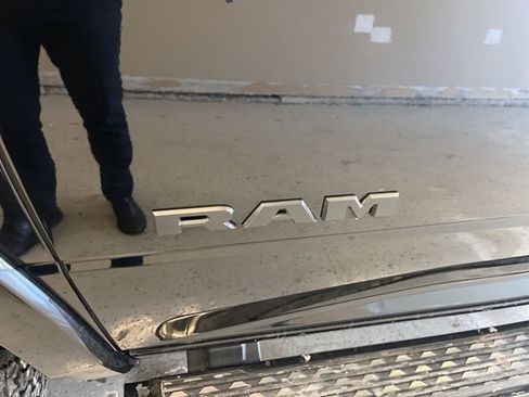 Used 2019 RAM 2500 Laramie image 12