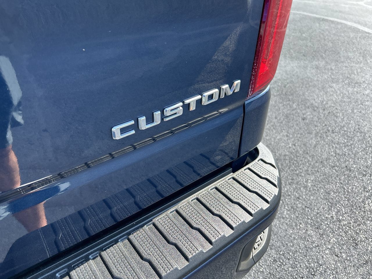 Used 2021 Chevrolet Silverado 1500 Custom AWD/4WD image 12