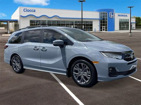 New 2026 Honda Odyssey Touring image 7
