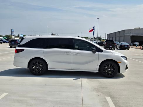 New 2026 Honda Odyssey Sport-L image 2