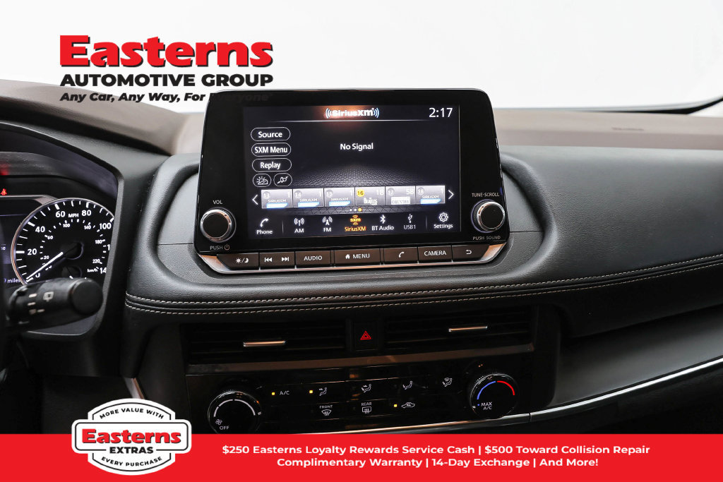 Used 2023 Nissan Rogue S AWD/4WD image 13