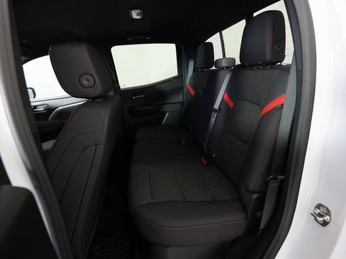 Used 2024 Chevrolet Colorado Z71 w/ Z71 Convenience Package 2 image 13