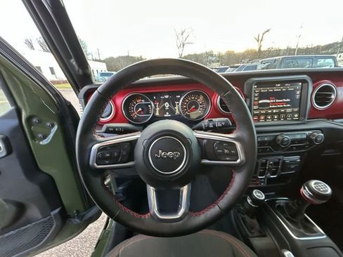 Used 2023 Jeep Wrangler Unlimited Rubicon w/ Safety Group image 18