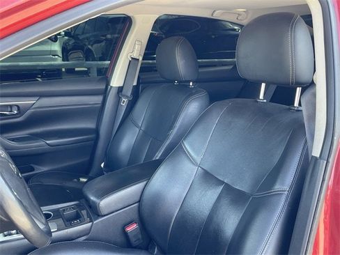 Used 2016 Nissan Altima 2.5 SL w/ 2.5 Technology w/LED Package image 14