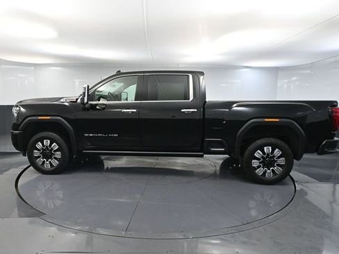 Used 2024 GMC Sierra 2500 Denali w/ Denali Reserve Package image 11