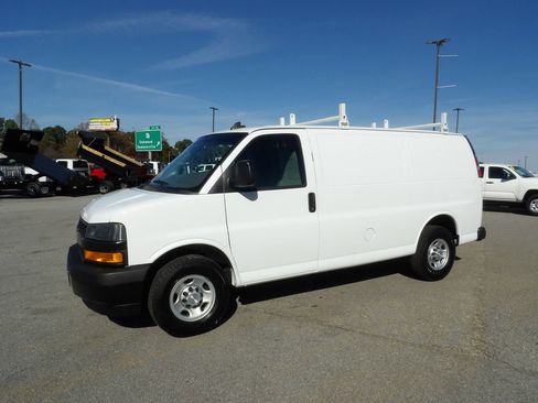 Used 2020 Chevrolet Express 2500 w/ Safety Package image 3