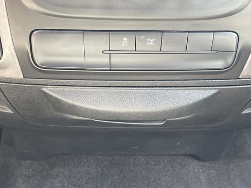 Used 2016 RAM 1500 Express w/ Popular Equipment Group AWD/4WD image 26
