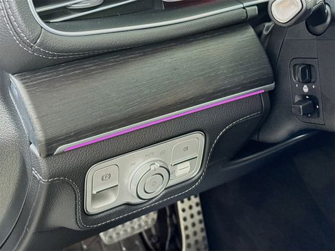 Used 2025 Mercedes-Benz GLE 53 AMG 4MATIC Coupe image 8