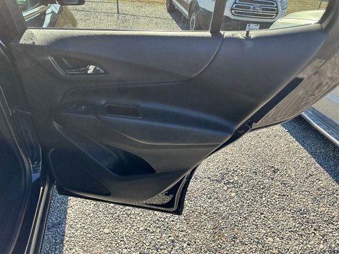 Used 2020 Chevrolet Equinox LT image 22
