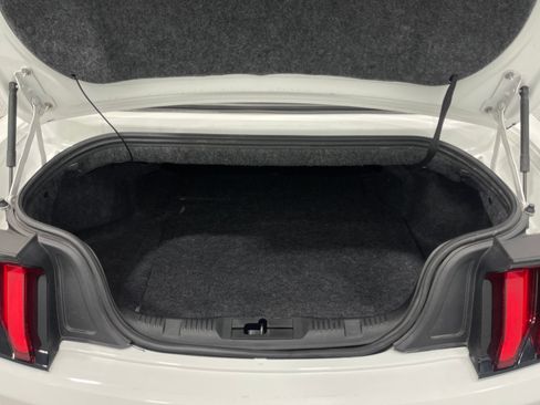 Used 2018 Ford Mustang GT Premium RWD image 23