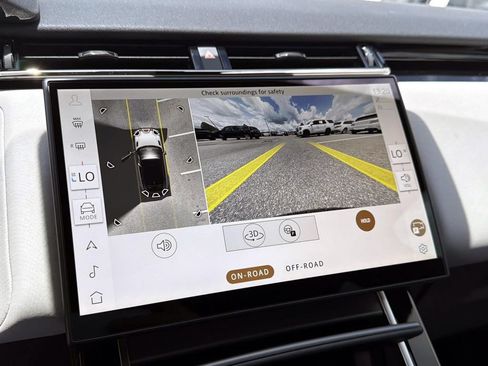 New 2026 Land Rover Range Rover Velar S AWD/4WD image 23