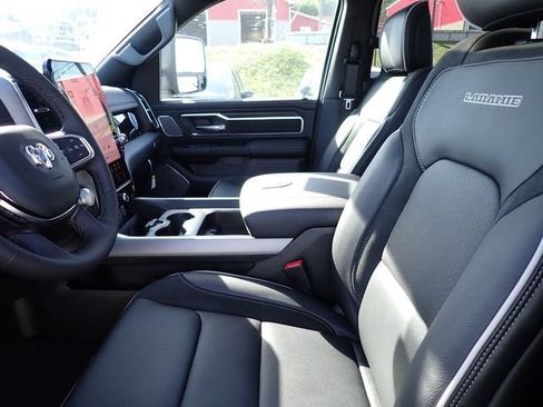 New 2026 RAM 1500 Laramie AWD/4WD image 12