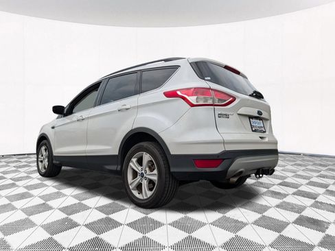 Used 2016 Ford Escape SE w/ SE Leather Comfort Package AWD/4WD image 12