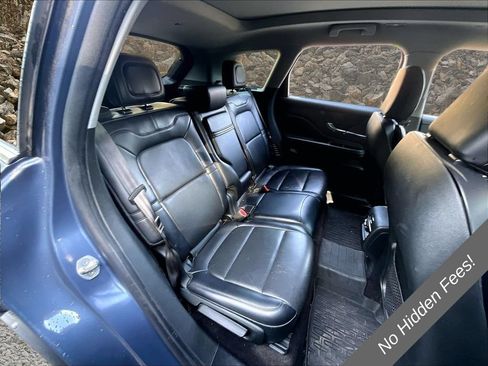 Used 2022 Lincoln Corsair AWD w/ Premium Package image 22