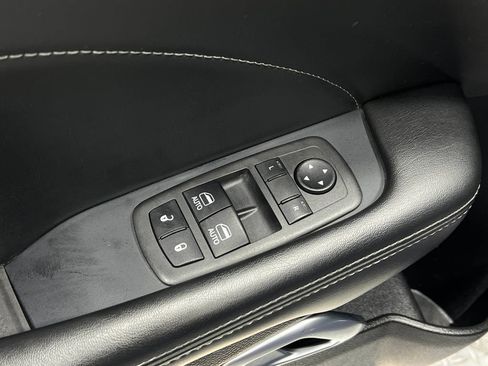 Used 2022 Dodge Challenger R/T w/ Plus Package RWD image 17