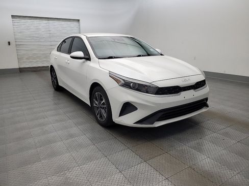 Used 2023 Kia Forte LXS FWD image 13