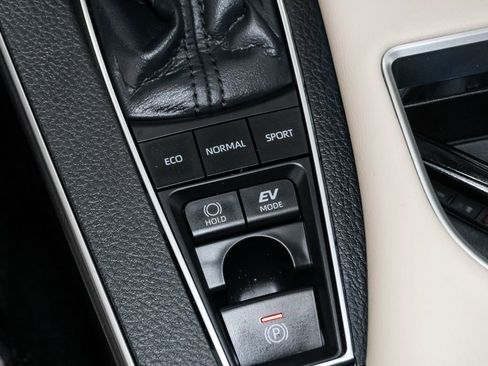Used 2020 Toyota Avalon Limited w/ Advanced Safety Package FWD image 27
