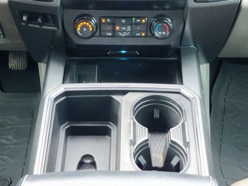 Used 2022 Ford F250 XLT w/ XLT Premium Package AWD/4WD image 22