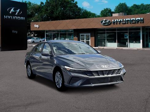 New 2026 Hyundai Elantra Blue image 11