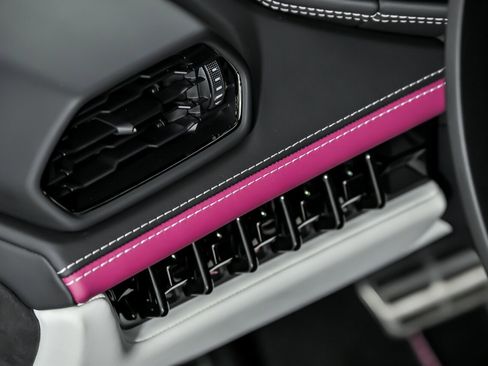 Used 2023 Lamborghini Huracan Tecnica image 30