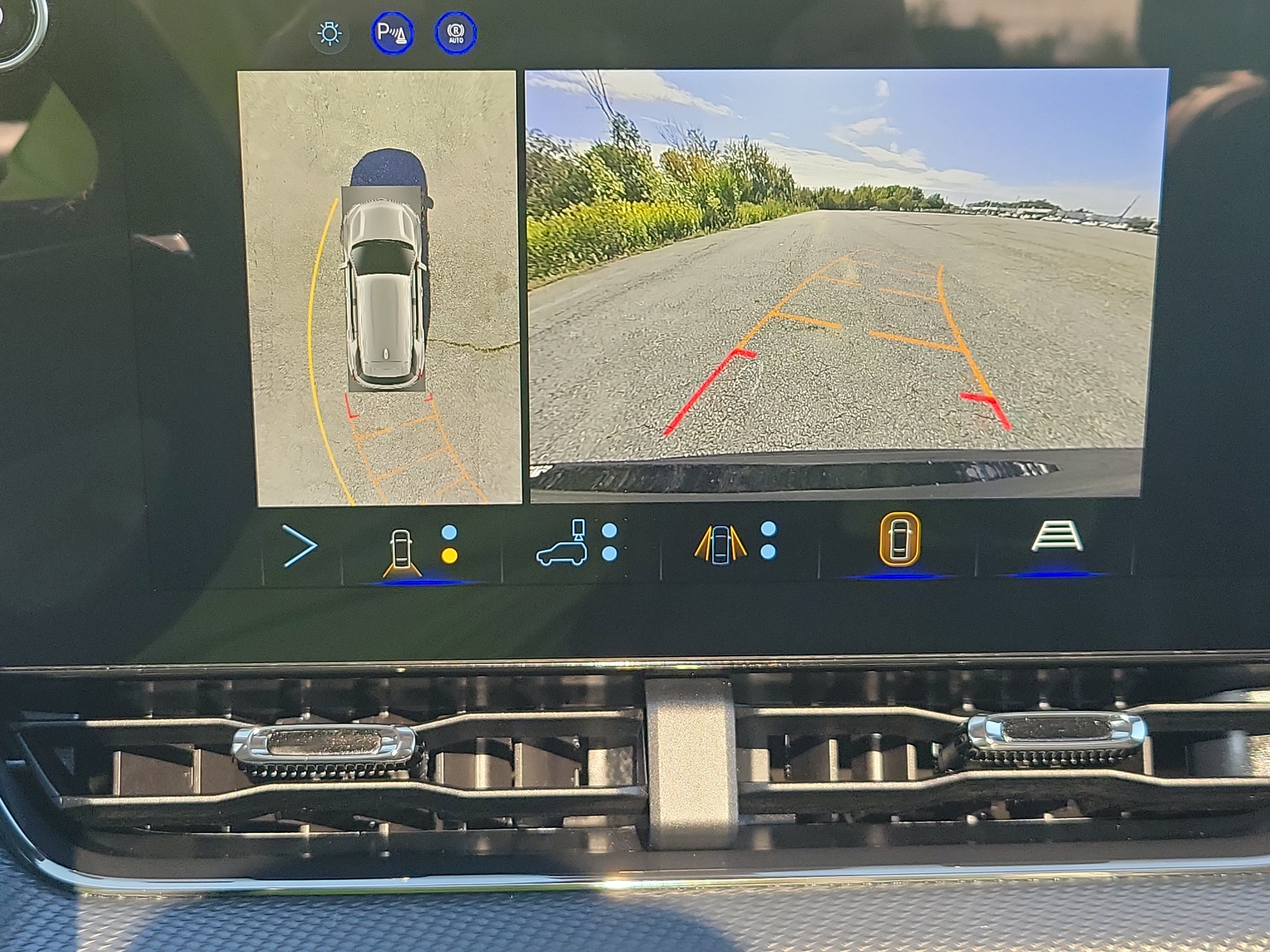 Used 2027 Chevrolet Equinox RS w/ Safety and Technology Package AWD/4WD image 26