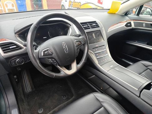 Used 2016 Lincoln MKZ image 10