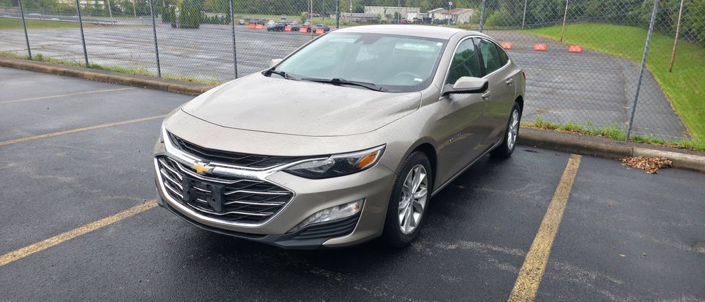 Used 2023 Chevrolet Malibu LT FWD image 2