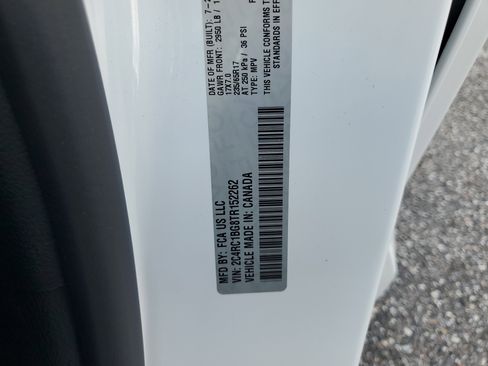 New 2026 Chrysler Pacifica Select image 21